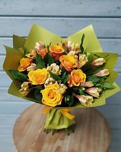 Букет цветов из:  Альстромерии и Розы в Ровное