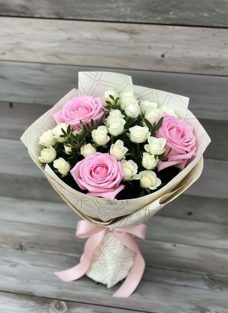 Букет цветов из: Розы в Ровное
