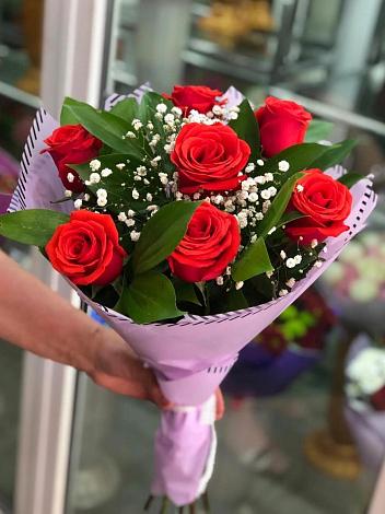 Букет цветов из: Розы в Ровное