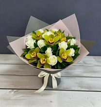 Букет цветов из:  Орхидеи и Розы в Ровное