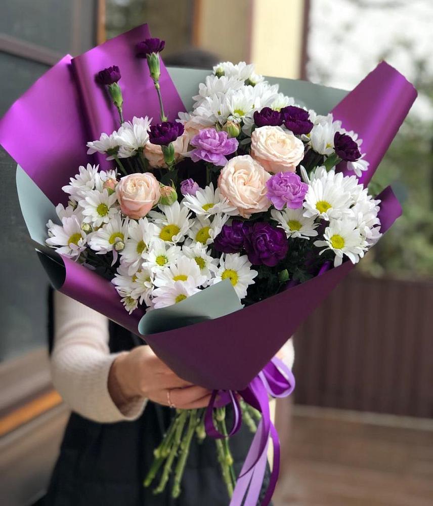 Букет цветов из: Хризантемы, Гвоздики и Розы в Ровное