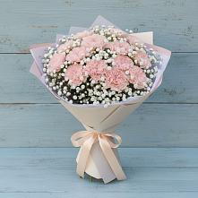Букет цветов из:  Гвоздики в Ровное