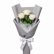Букет 3 белые розы в Ровное