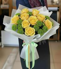 Букет цветов из:  Хризантемы и Розы в Ровное