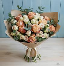 Букет цветов из:  Альстромерии и Розы #REPLACE_PRED# Ровное